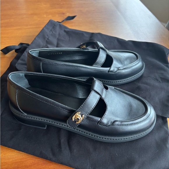 CHANEL Shoes - EUC CHANEL Calfskin CC Turnlock Moccasin Loafers 37 in  Black with dust bags